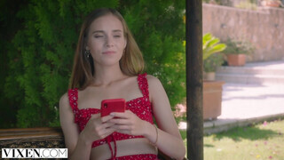 Jessica Portman a tinédzser fiatal suna kedveli a termetes kolumbiai fügyit - Pornoflix