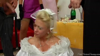 Orosz perverz esküvő ahol a mennyasszony punciját rendesen megdugják - Pornoflix