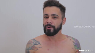 Latin Amerikai csóka hátsó lyukát nagyméretű faszú fekete srácok kefélik meg - Pornoflix