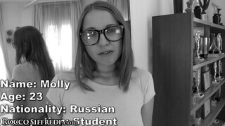 23 éves koleszos orosz fiatal kisasszony megy el Rocco Siffredihez egy erőszakos casting forgatás dugásra. - Pornoflix