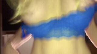 Orbitális keblű kék melltartós világos szőke barinő bekúrva - Pornoflix