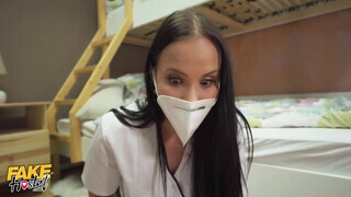 Tini ápoló csajok Ariela Donovan és Jennifer Mendez osztoznak a dákón - Pornoflix
