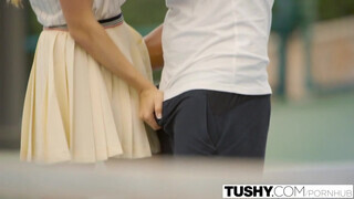 Aubrey Star és a teniszedző brutális hancúrozása - Pornoflix