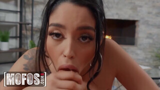 Vanessa Sky a gigantikus fenekű brazil fiatalasszony pov popó szexfilme