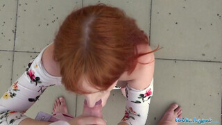 Alex Harper a vörös hajú csöcsös tinédzser spiné szőrös lyuka megbaszva