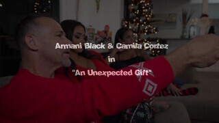 Camila Cortez és Armani Black a óriási cickós nevelő brazil lánytesók édeshármasban kefélnek a mostoha faterral - Pornoflix