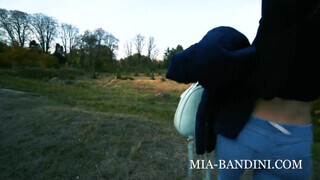 Mia Bandini dákót szop a szabadban