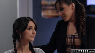 Édeshármas leszbikus jelenet a fantasztikus Elizával a főszerepben - Pornoflix
