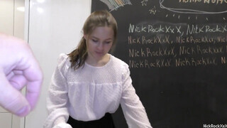 Orosz tinédzser amatőr diáklány fenékbe kurelva