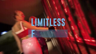 Barbie Crystal és Imani Seduction a biszex elhízott afrikai milfek édeshármasban dugnak - Pornoflix