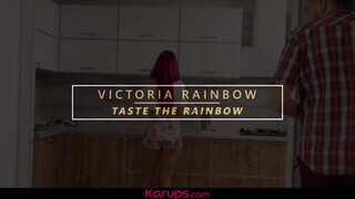 Victoria Rainbow a csábító karcsú kicsike kannás vörös hajú milf megkúrva - Pornoflix