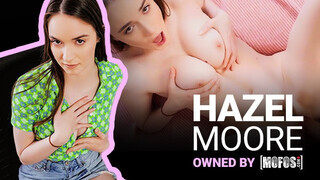 Hazel Moore a gigászi cicis félénk kiscsaj ügyesen bánik a könyörtelen farokkal - Pornoflix