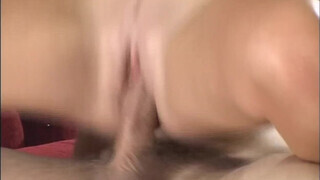 Holly Wellin, a szenvedélyes szépség, különösen élvezi, ha vadul, ribanchoz méltóan reszelik meg. A hardcore porno és a szenvedély minden pillanatban uralkodik, miközben Holly teljesen átadja magát a tiltott élvezeteknek. - Pornoflix
