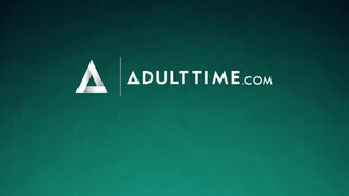 A vadító vörös Fiatal arcba kapja mostohaanyja szőrös punciját, ami intenzív és vágyfokozó élményt nyújt mindkettőjük számára. - Pornoflix