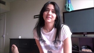 Riley Jean, egy szexi, karcsú mostohanővér, próbál kijönni a mostohatestvérével, de a feszültség hamar vad, gátlástalan szexbe torkollik, miközben a feszes teste minden mozdulatával őrületbe kergeti a srácot. - Pornoflix