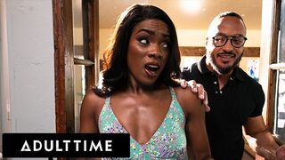 Unatkozó házastárs Ana Foxxx párnán kefél és megdugja kedvelő férje!