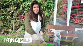 Carmen Lara éhes milf pinája kap mély baszást forró felvétel és kúrás közben