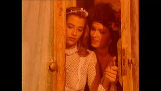 Kolosszális tőgyes csajok könyörtelenül cidázzák és lovagolják a vastag farkakat retro válogatásban